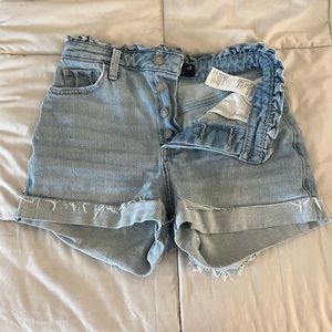 Hollister Ultra High-Rise Mom Shorts